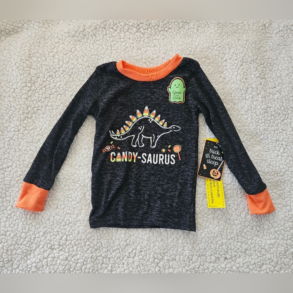 Trick‎ or treat sleep gray pj top unisex size 4T glow in the dark "candy-saurus"